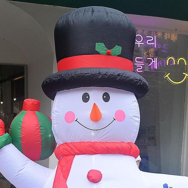  LED 에어벌룬 대형 선물가득 눈사람 야외전시 230cm