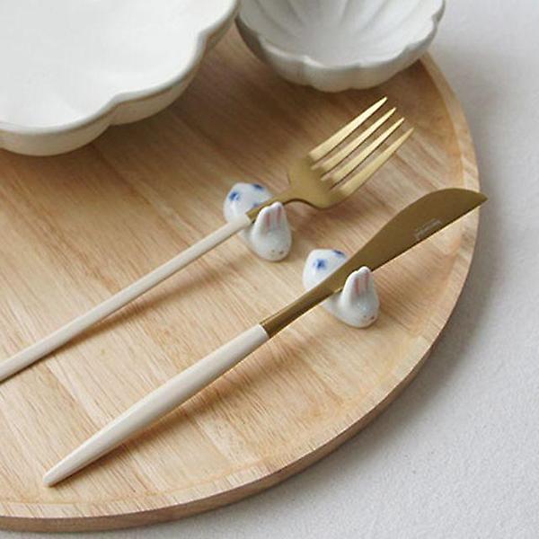  데코용으로도 좋은 수줍은 토끼 젓가락받침 5P세트