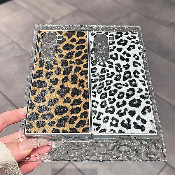  갤럭시 Z폴드7 지폴드7 레오파드 호피 하드 케이스