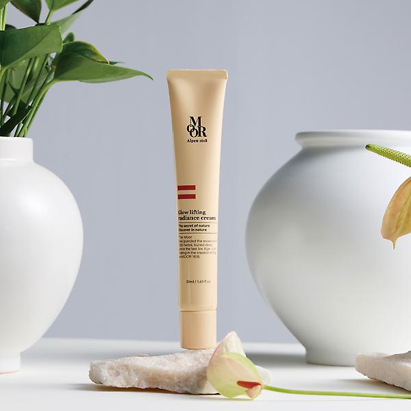  알펜무어1618 글로우리프팅 래디언스크림