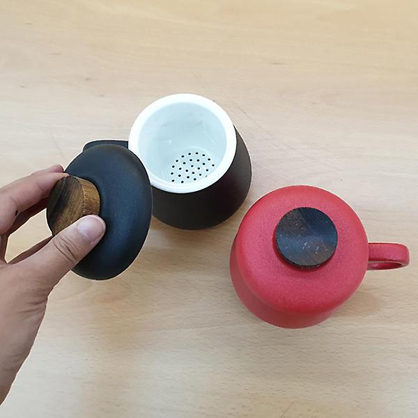  고원 도토리 도자기 필터 머그컵 350ml 레드 차거름망 찻잔