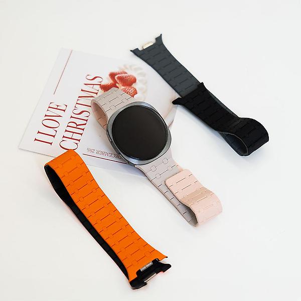  갤럭시 워치8 클래식 46mm 마그네틱 투톤 실리콘 스트랩