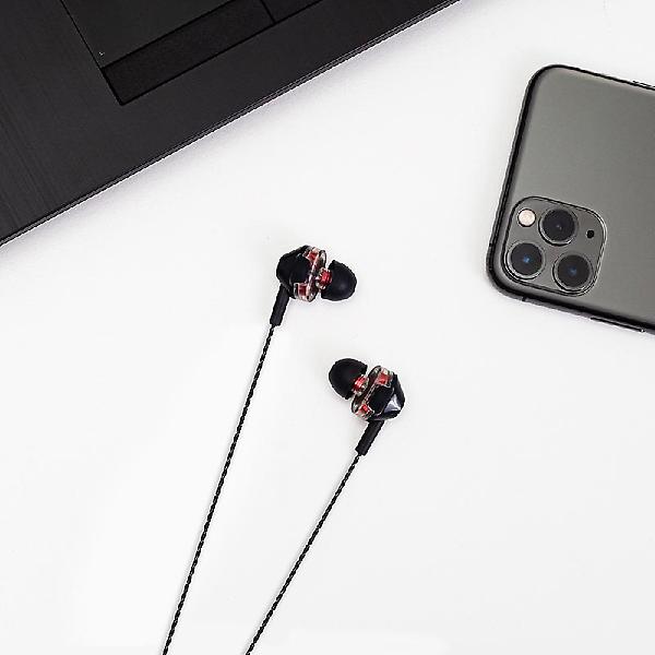  에이투 AT0103 트리플 드라이버 게이밍 커널형 인이어 유선 이어폰 3.5 mm