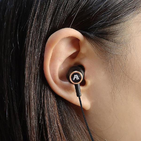  에이투 AW111 티타늄 다이나믹 드라이버 유선 이어폰