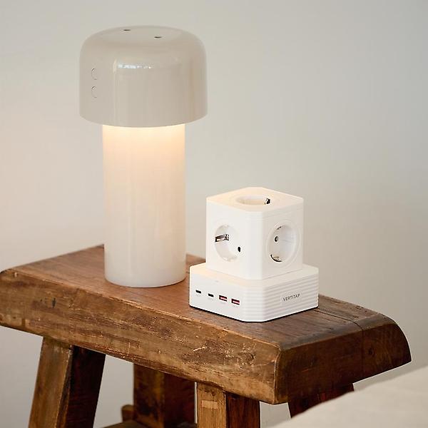  버티탭 버티컬 고용량 4000W 타워 멀티탭 큐브 9구 캠핑 여행 에어컨 디자인 2m 단품