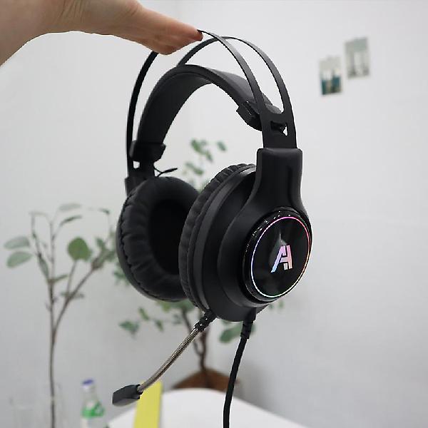  에이투 AG0501 가상 7.1 채널 진동 RGB 마이크 게이밍 헤드셋 