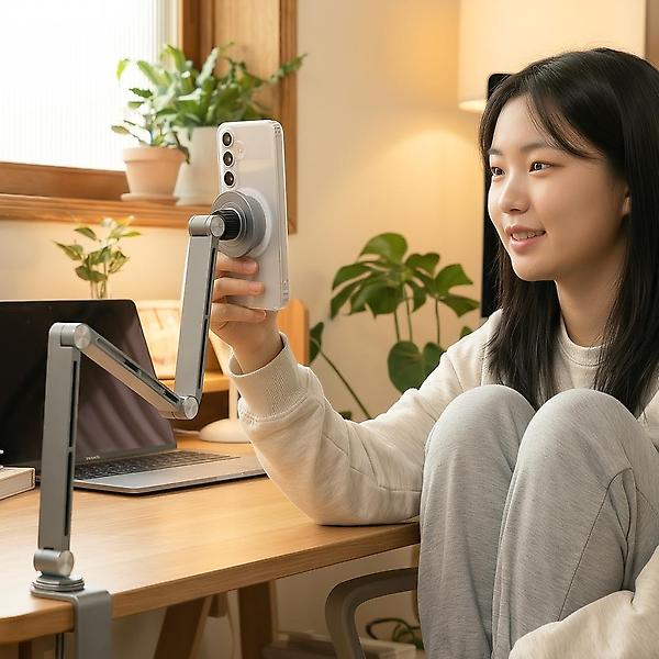  맥세이프 마그네틱 핸드폰 자바라 거치대 누워서 유튜브 침대 항공샷 수직 촬영